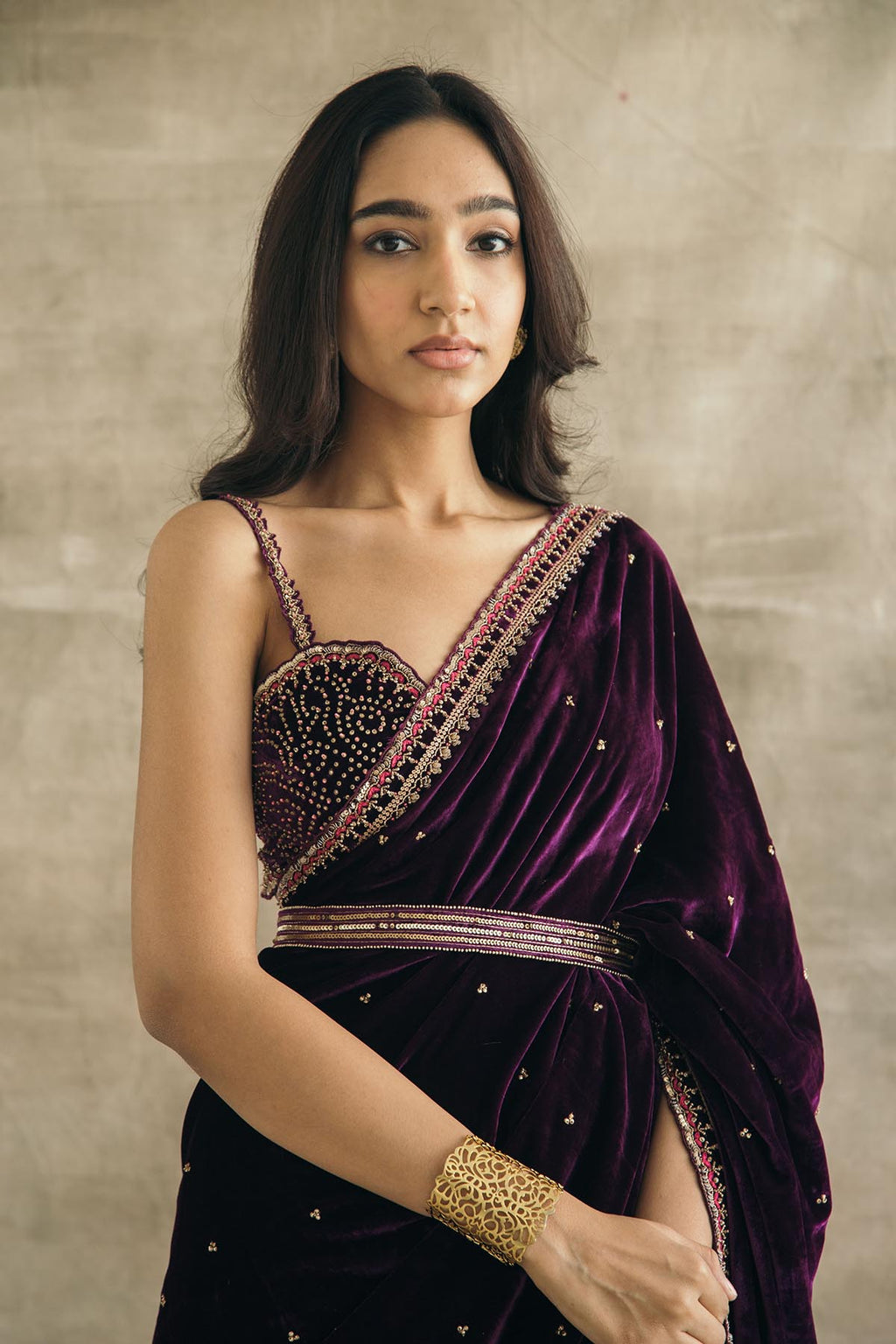 Premium Purple Gorgeous Velvet Saree with Sequin, Dori & Thread Work – Unstitched Blouse & Belt