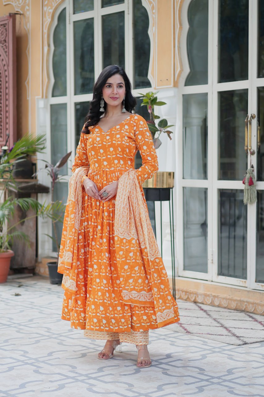 Graceful Pure Cotton 3-Piece Suit Set - ETHNICDEAL