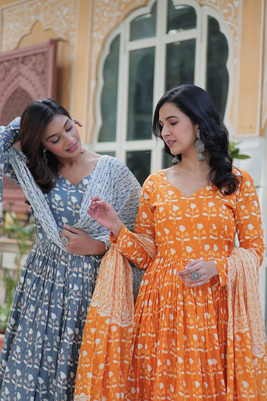 Graceful Pure Cotton 3-Piece Suit Set - ETHNICDEAL