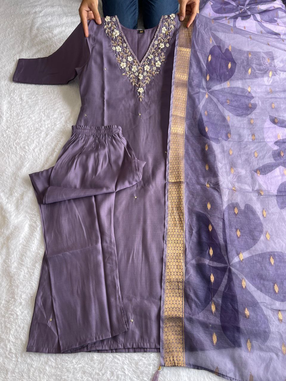 Splendid Light Lavender Roman Silk Handworked Kurta Pant Dupatta Set - Ethnicwish