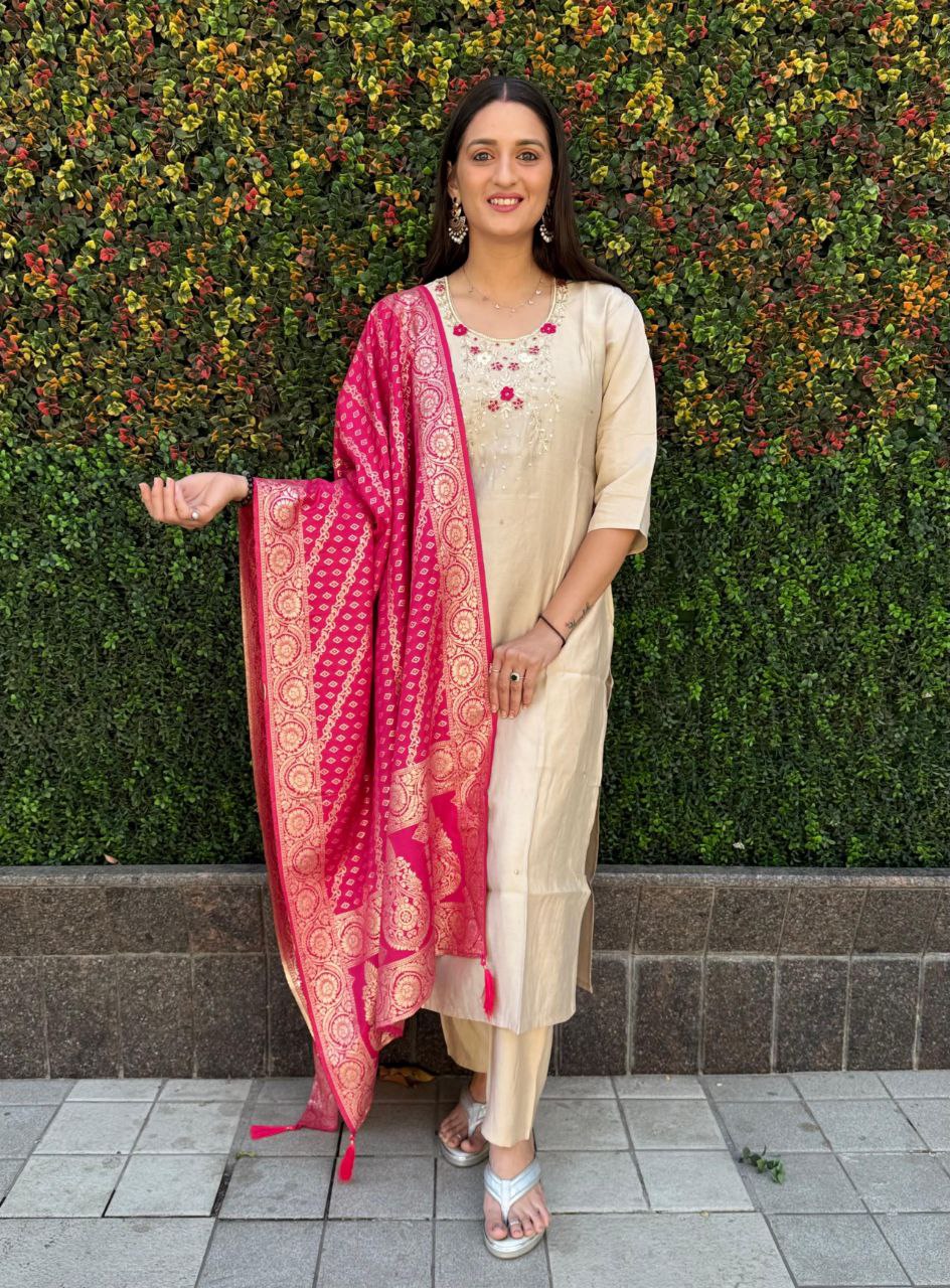 Lovely Cream Roman Silk Handworked Kurta Pant Dupatta Set - Ethnicwish