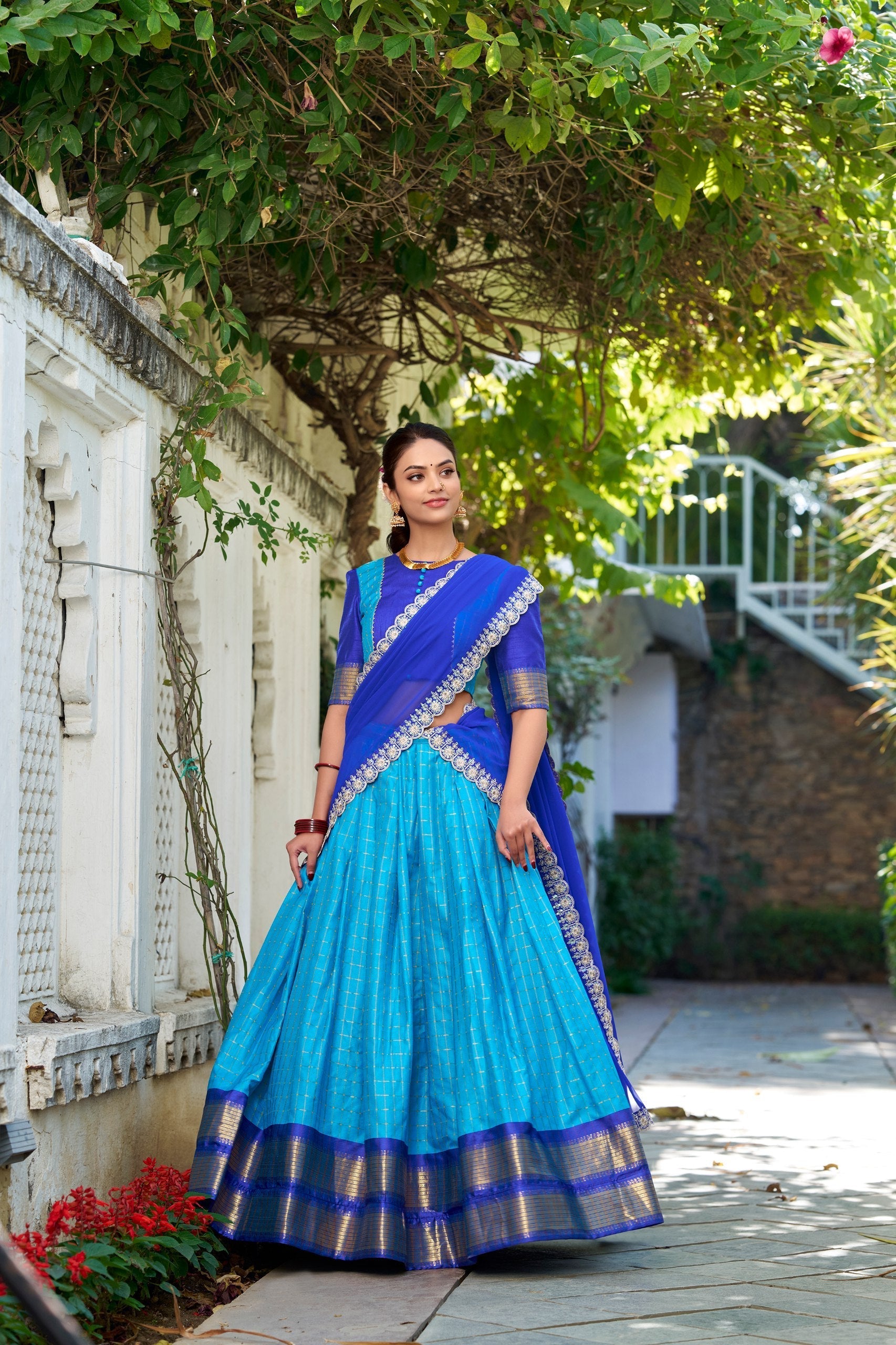 Stylish Zari Chex Weaving Worked Lehenga Choli Set - ETHNICDEAL