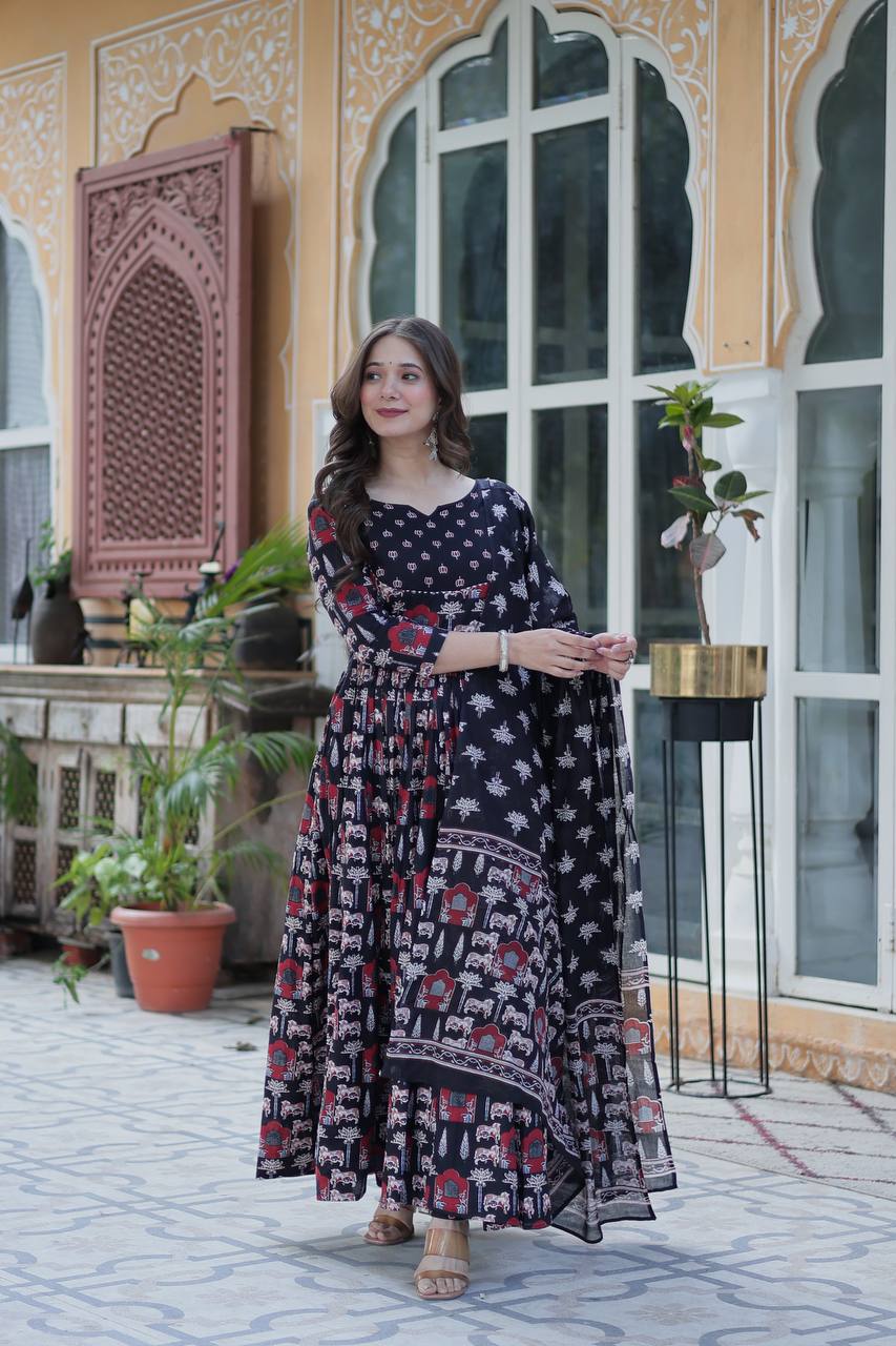 Elegant Pure Cotton Suit Set with Fancy Round Neck With Matching Dupatta - ETHNICDEAL
