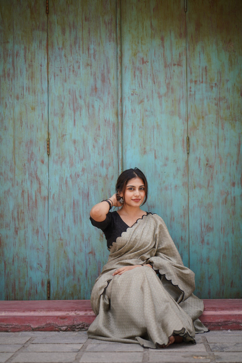 Hypnotic Gadhawal Chex Arca Work Saree With Lucknowi Blouse - Ethnicwish