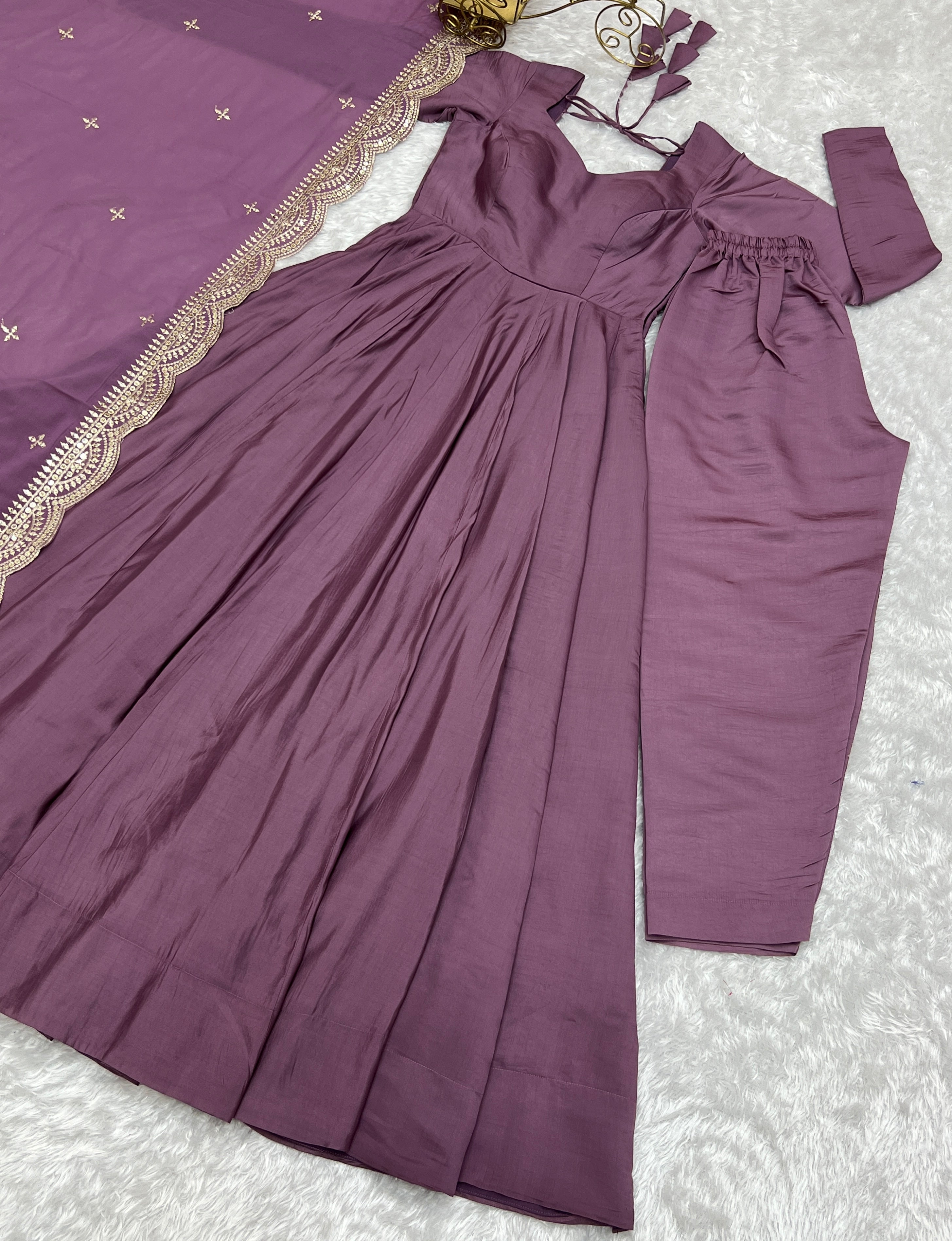 Exquisite Pure Romansilk Chanderi Designer Anarkali Pant Suit - Ethnicwish