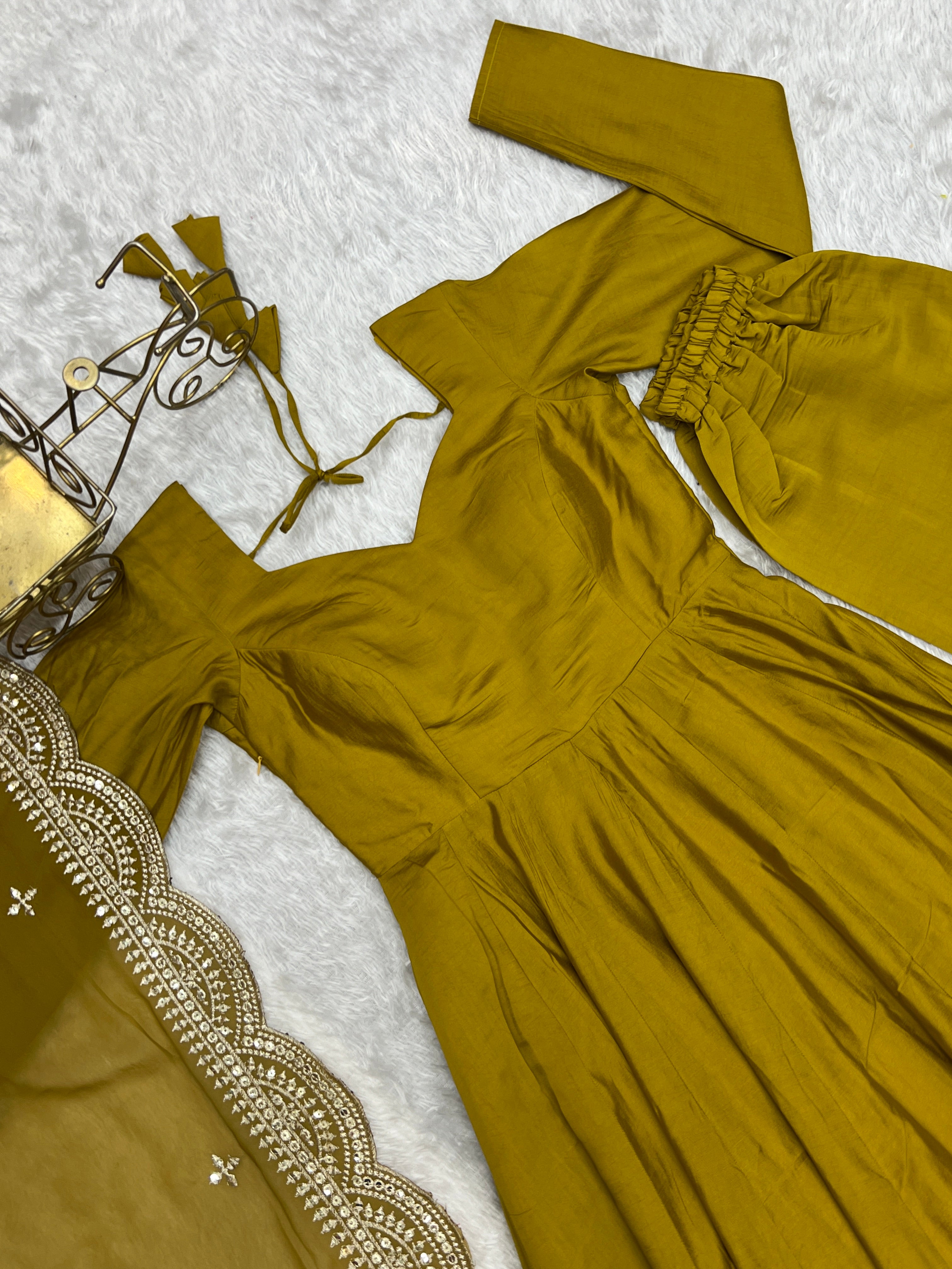 Exquisite Pure Romansilk Chanderi Designer Anarkali Pant Suit - Ethnicwish