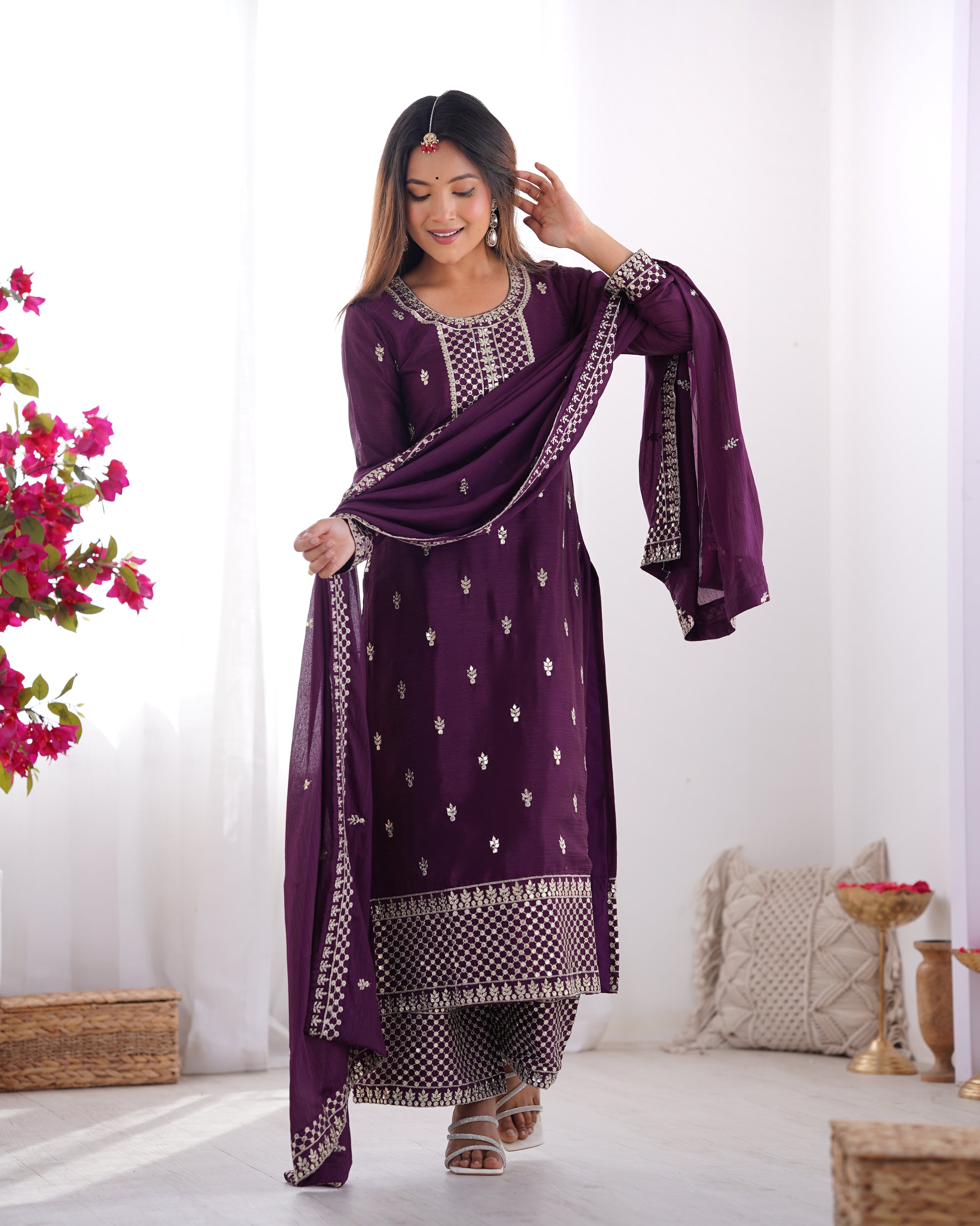 Elegant Embroidered Chinon Silk Kurta Set – A Touch of Royalty - ETHNICDEAL