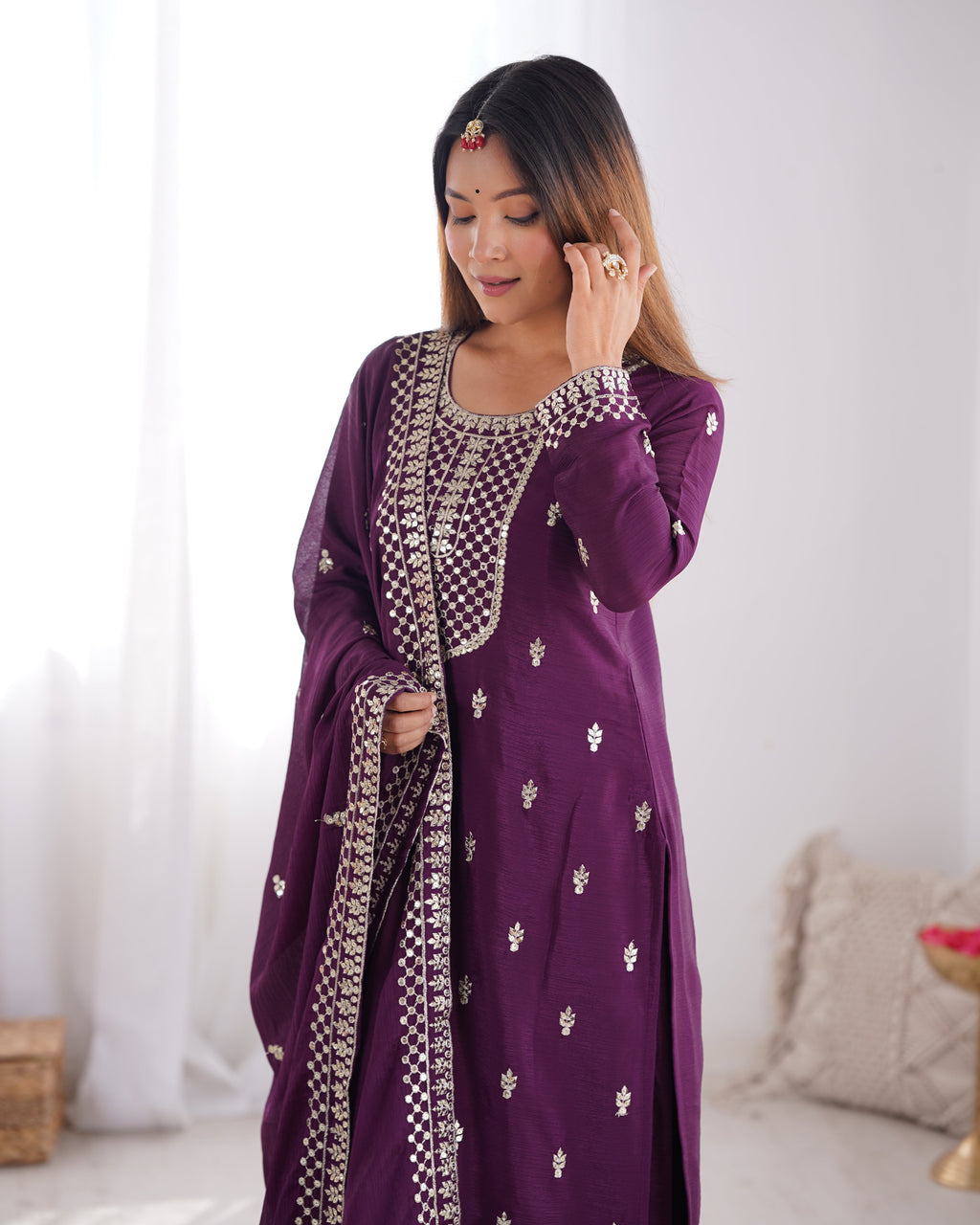 Elegant Embroidered Chinon Silk Kurta Set – A Touch of Royalty - ETHNICDEAL