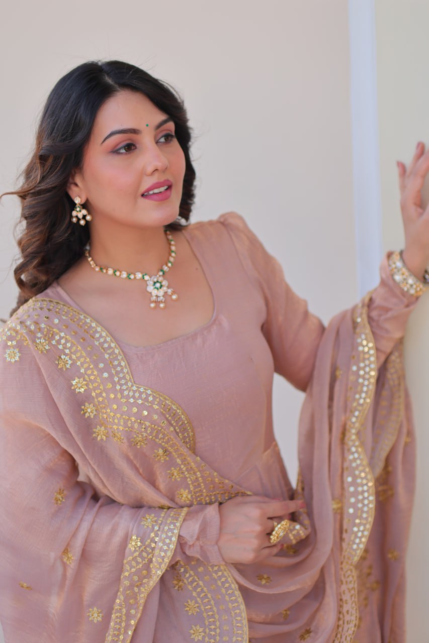 Appealing Fendy Chiffon Fully Stitched Gown With Dupatta - ETHNICDEAL