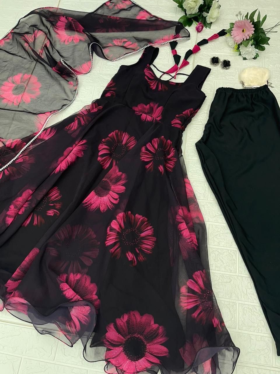 Mesmerizing Black Georgette Silk Floral Anarkali Pant Suit - Ethnicwish
